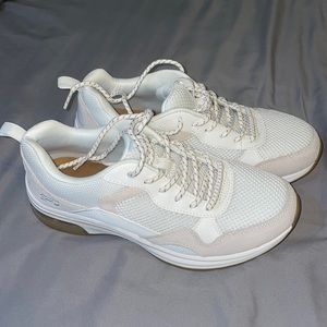 Skechers Women's Bobs Pulse Air-Mesh Suede